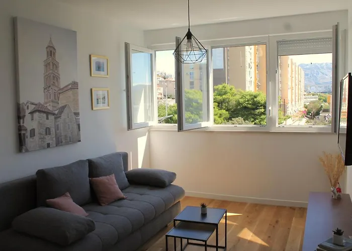 With Wifi - 20017 شقة